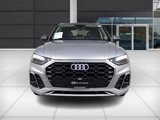 Used 2024 Audi Q5 e Premium w/ Convenience Package image 2