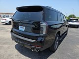 New 2025 Chevrolet Suburban Z71 w/ Comfort Package image 6