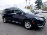 Used 2020 Chrysler Pacifica Touring-L image 3