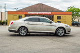 Used 2017 Ford Taurus SE image 4