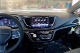 New 2025 Chrysler Pacifica Select image 6
