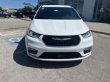 New 2025 Chrysler Pacifica Select image 5