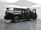 Used 2025 Chevrolet Suburban RST image 4