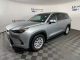Used 2024 Toyota Grand Highlander XLE image 2