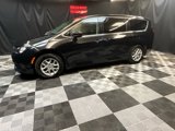 Used 2022 Chrysler Voyager LX image 5