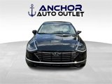 Used 2023 Hyundai Sonata SE w/ Cargo Package image 2