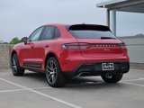 Certified 2025 Porsche Macan Turbo image 3
