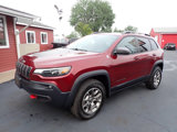 Used 2020 Jeep Cherokee Trailhawk image 3