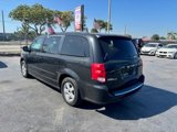 Used 2012 Dodge Grand Caravan SXT image 3