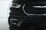 Used 2023 Chrysler Pacifica Touring-L image 6