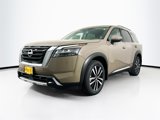 New 2025 Nissan Pathfinder Platinum image 3