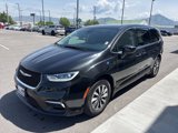 Used 2023 Chrysler Pacifica Touring-L image 3