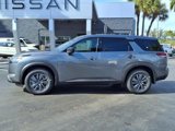 New 2025 Nissan Pathfinder S image 2