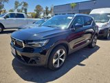 Used 2025 Volvo XC40 B5 Plus image 4