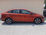 Used 2018 Ford Focus SE w/ SE Appearance Package image 4