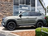 New 2025 Volkswagen Atlas Peak Edition SE image 4