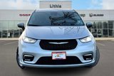 Used 2023 Chrysler Pacifica Touring-L image 5