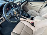 Used 2024 Porsche Macan image 4
