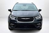 Used 2022 Chrysler Pacifica Touring-L image 2