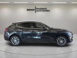 Used 2018 Maserati Levante GranLusso image 2