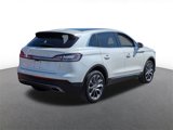 Used 2021 Lincoln Nautilus Reserve image 3