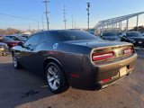 Used 2015 Dodge Challenger SXT image 3