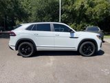 New 2026 Volkswagen Atlas Cross Sport SEL R-Line image 2