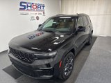 New 2025 Jeep Grand Cherokee Summit image 2