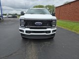 New 2025 Ford F250 4x4 Crew Cab Super Duty image 2