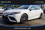 Used 2022 Toyota Camry SE image 3