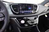 New 2025 Chrysler Pacifica Limited w/ Uconnect Theater Family Group image 5