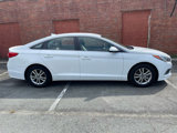 Used 2017 Hyundai Sonata SE image 2