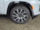 New 2025 Jeep Wagoneer Limited image 2