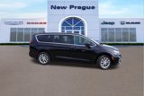 New 2025 Chrysler Pacifica Select image 2
