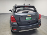 Used 2022 Chevrolet Trax LT w/ LT Convenience Package image 6