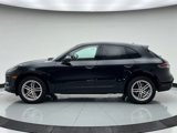 Certified 2024 Porsche Macan image 2