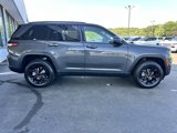 New 2025 Jeep Grand Cherokee Altitude image 4