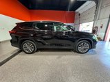 Used 2020 Toyota Highlander Platinum image 2