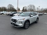 Used 2021 Nissan Rogue SV image 3