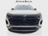 Used 2024 Volkswagen Atlas Peak Edition SE image 3