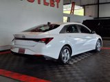 Used 2023 Hyundai Elantra SE image 4