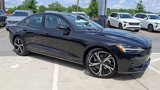 Certified 2024 Volvo S60 B5 Plus image 2