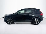 Used 2024 Volvo XC40 B5 Core image 4