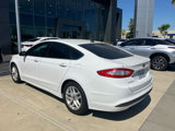 Used 2015 Ford Fusion SE image 3