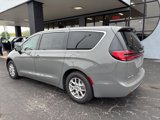 New 2025 Chrysler Pacifica Select w/ Uconnect Theater Family Group image 5