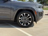Used 2024 Jeep Grand Cherokee Overland w/ Luxury Tech Group IV image 3