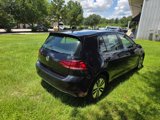 Used 2017 Volkswagen e-Golf SE image 4