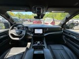 Used 2023 Jeep Wagoneer L Series III w/ Preferred Equipment Group image 2