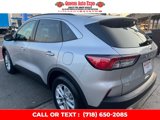 Used 2020 Ford Escape SE image 4