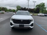 Used 2025 Volkswagen Atlas SEL Premium R-Line image 2